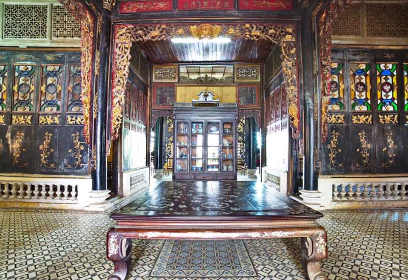 Lắng nghe câu chuyện tình sau công trình lâu đời